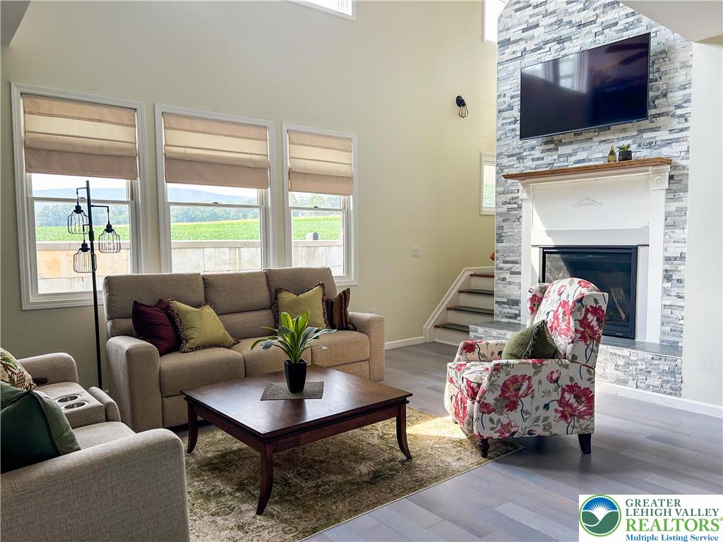 4308 Mountain Road Slatington, PA 18080 - Photo 6 of 46 Gallery Image 6