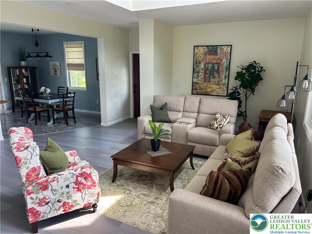 4308 Mountain Road Slatington, PA 18080 - Photo 7 of 46 Gallery Image 7