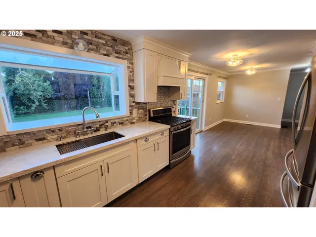 $749,900 | 606 Northwest 78th Street, Vancouver, WA 98665