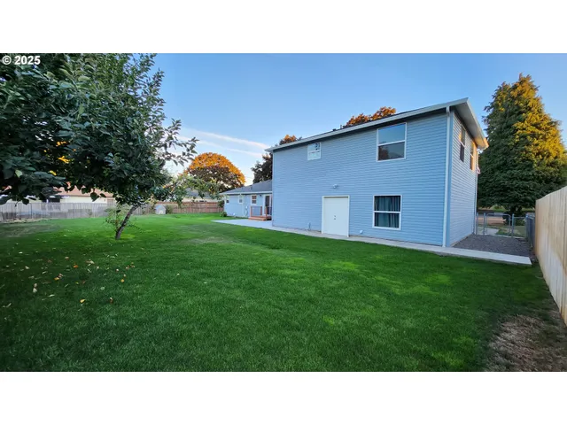 $749,900 | 606 Northwest 78th Street, Vancouver, WA 98665