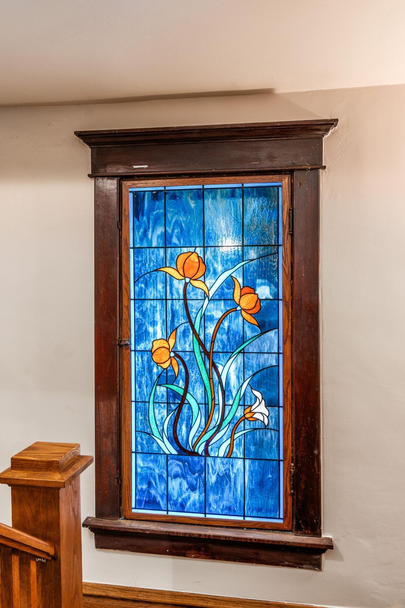 1412 Bryden Road Columbus, OH 43205 - Photo 43 of 87 Stairwell landing custom window art