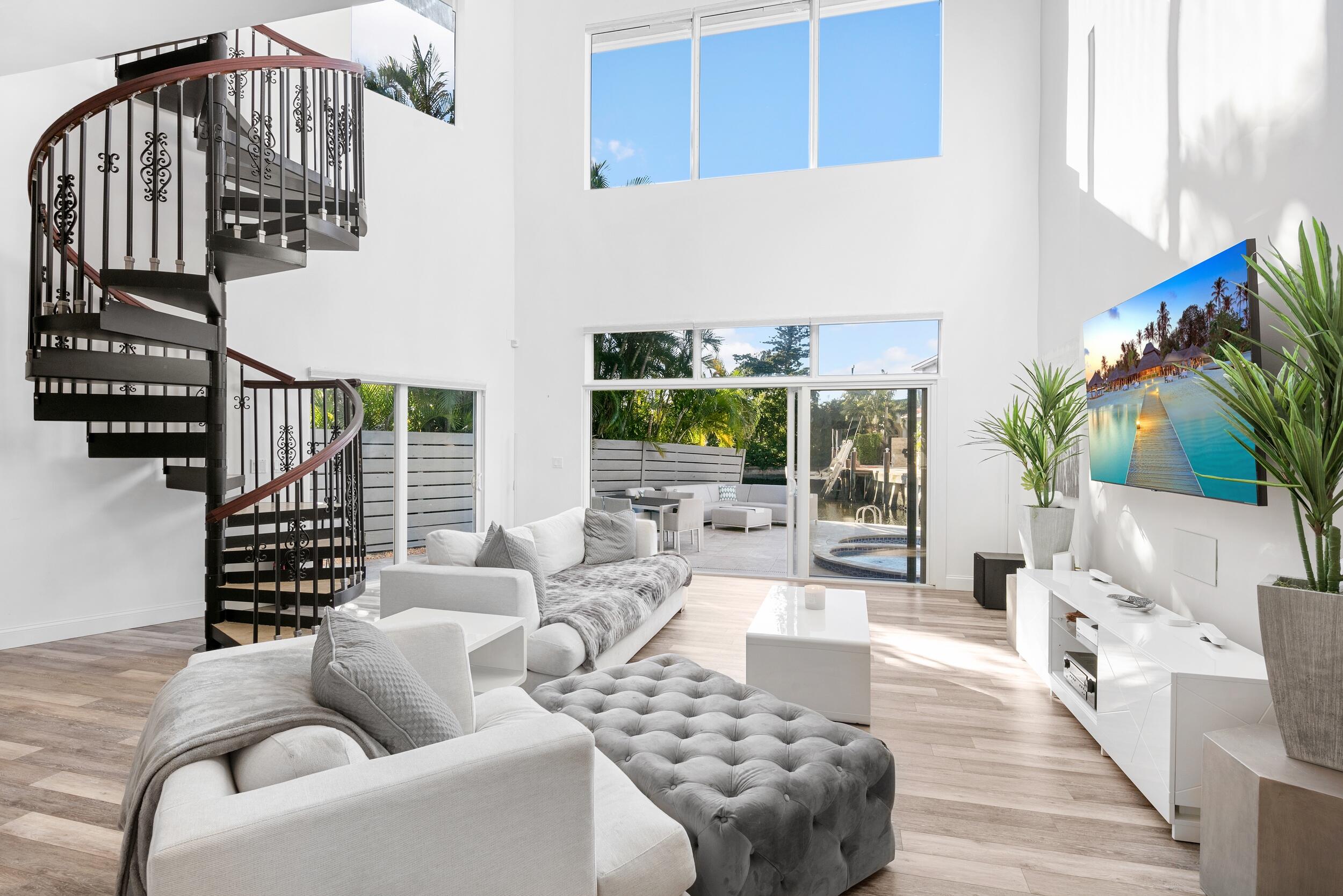 5533 Rico Drive Boca Raton, FL 33487 - Photo 21 of 27 Living Area 4 TV