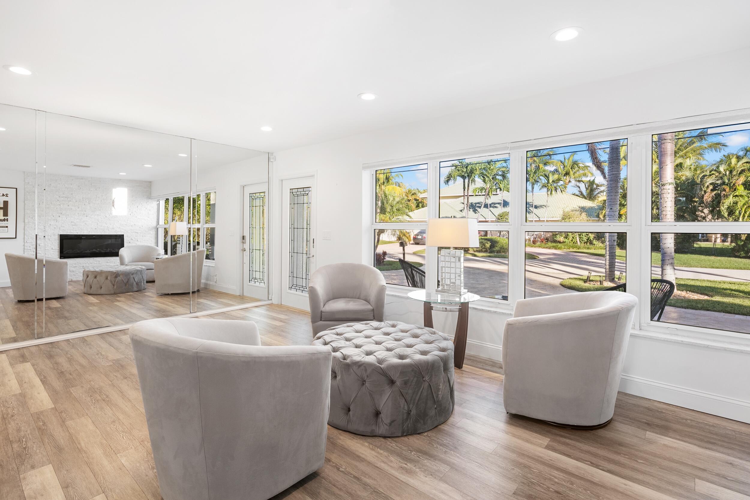 5533 Rico Drive Boca Raton, FL 33487 - Photo 6 of 27 Family Room 1