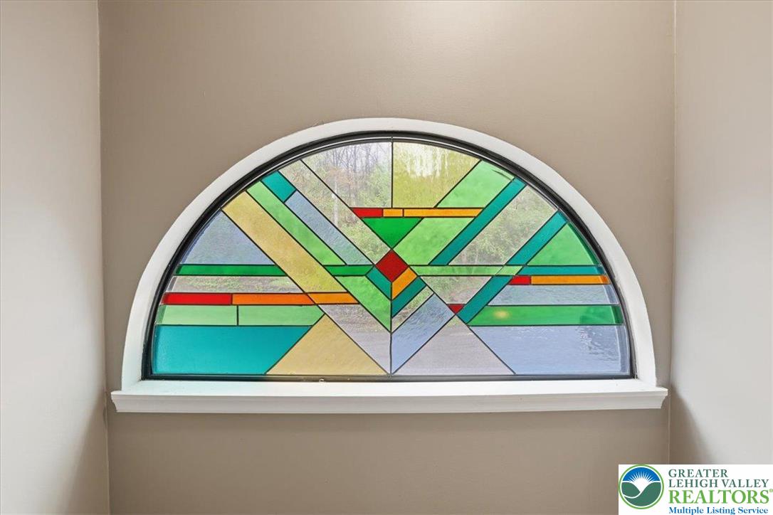 612 Mountain View Way Bushkill, PA 18324 - Photo 11 of 31 a room with a window and a air conditioner