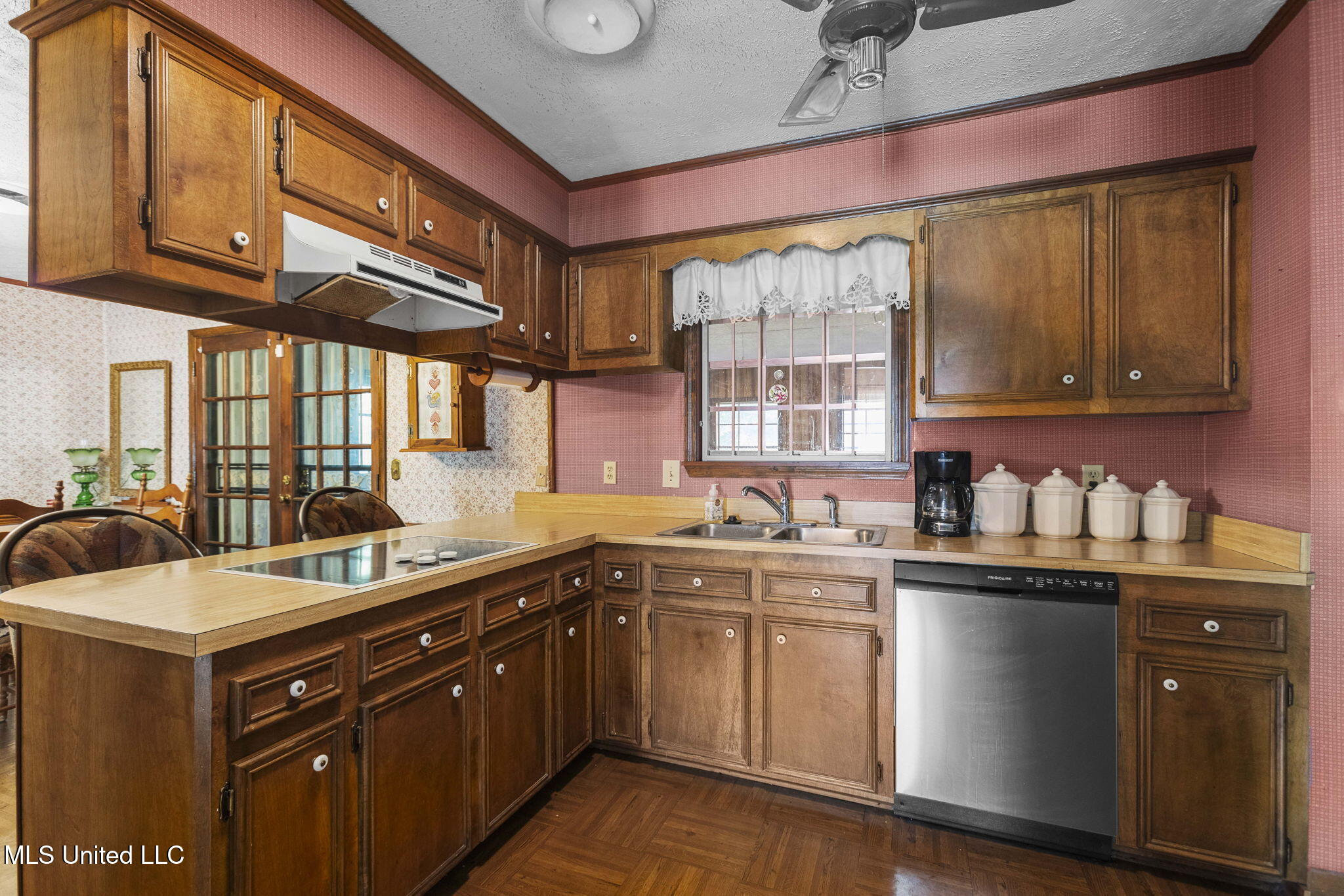 220 Beechcrest Drive Jackson, MS 39211 - Photo 11 of 37 11-web-or-mls-220 Beechcrest-11