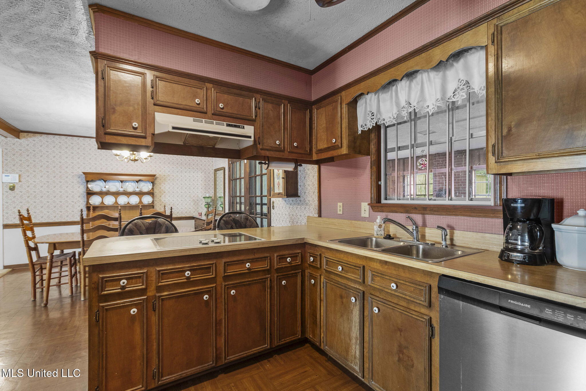 220 Beechcrest Drive Jackson, MS 39211 - Photo 12 of 37 12-web-or-mls-220 Beechcrest-12