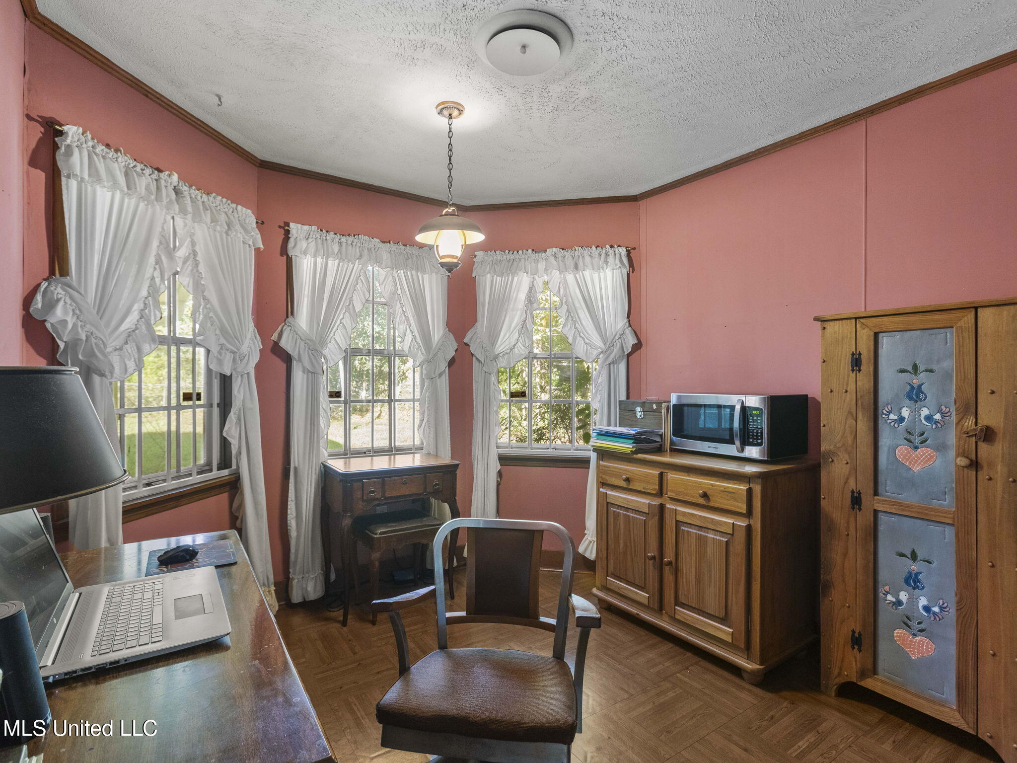 220 Beechcrest Drive Jackson, MS 39211 - Photo 13 of 37 13-web-or-mls-220 Beechcrest-13