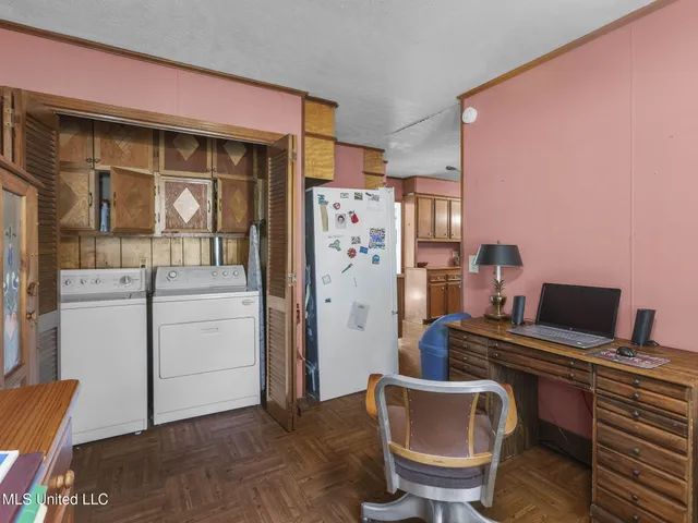 $149,500 | 220 Beechcrest Drive, Jackson, MS 39211