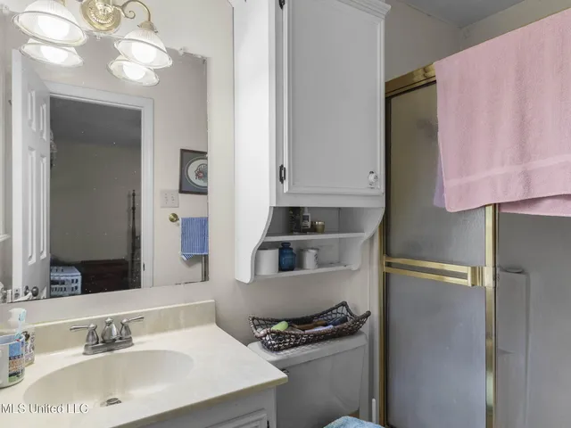 $149,500 | 220 Beechcrest Drive, Jackson, MS 39211