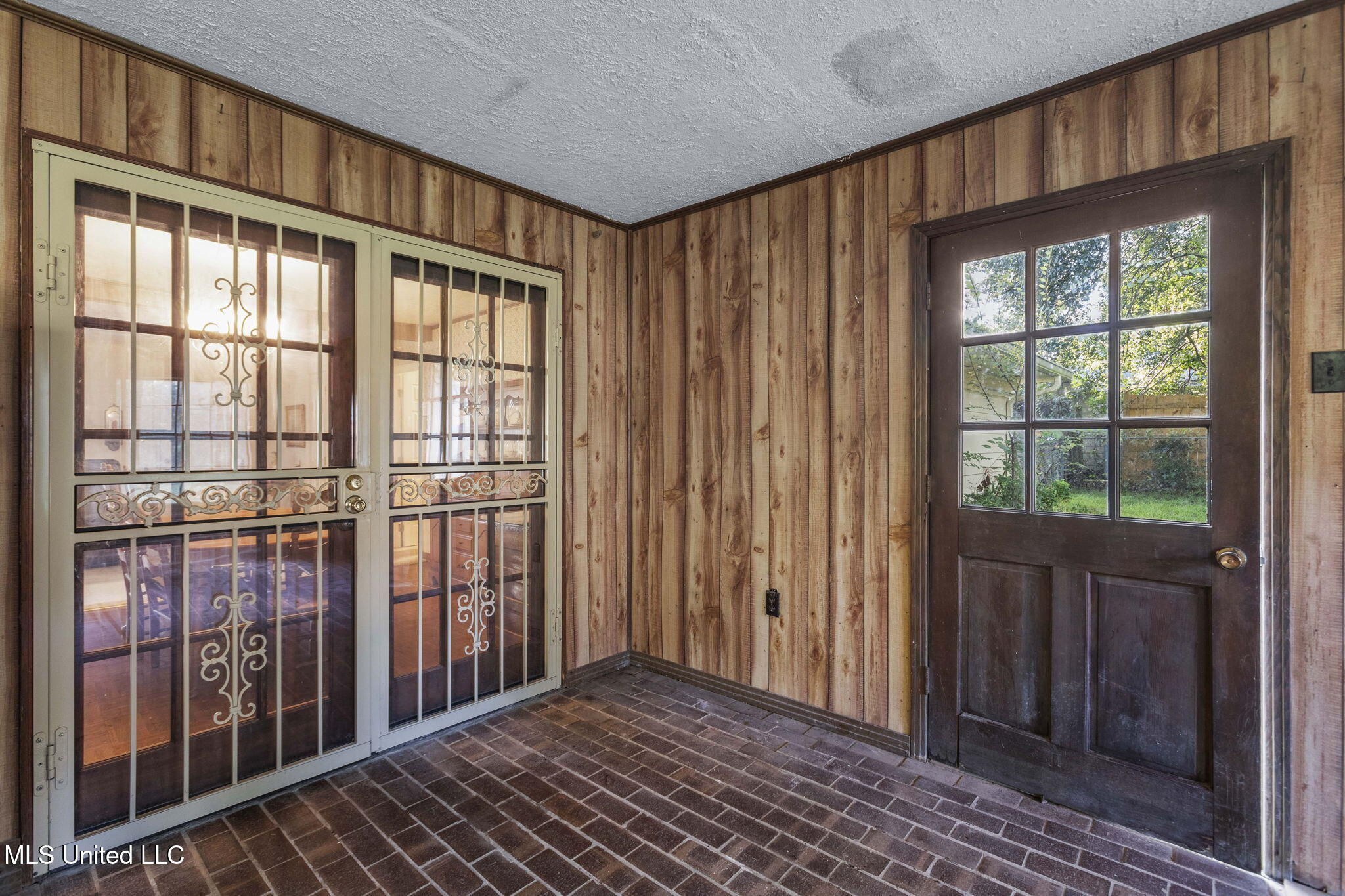 220 Beechcrest Drive Jackson, MS 39211 - Photo 30 of 37 32-web-or-mls-220 Beechcrest-32