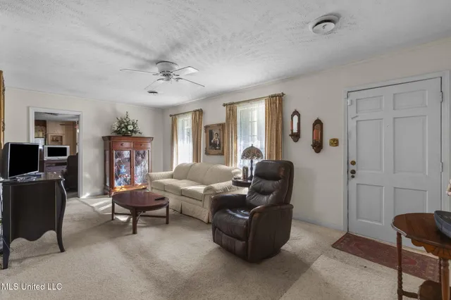 $149,500 | 220 Beechcrest Drive, Jackson, MS 39211