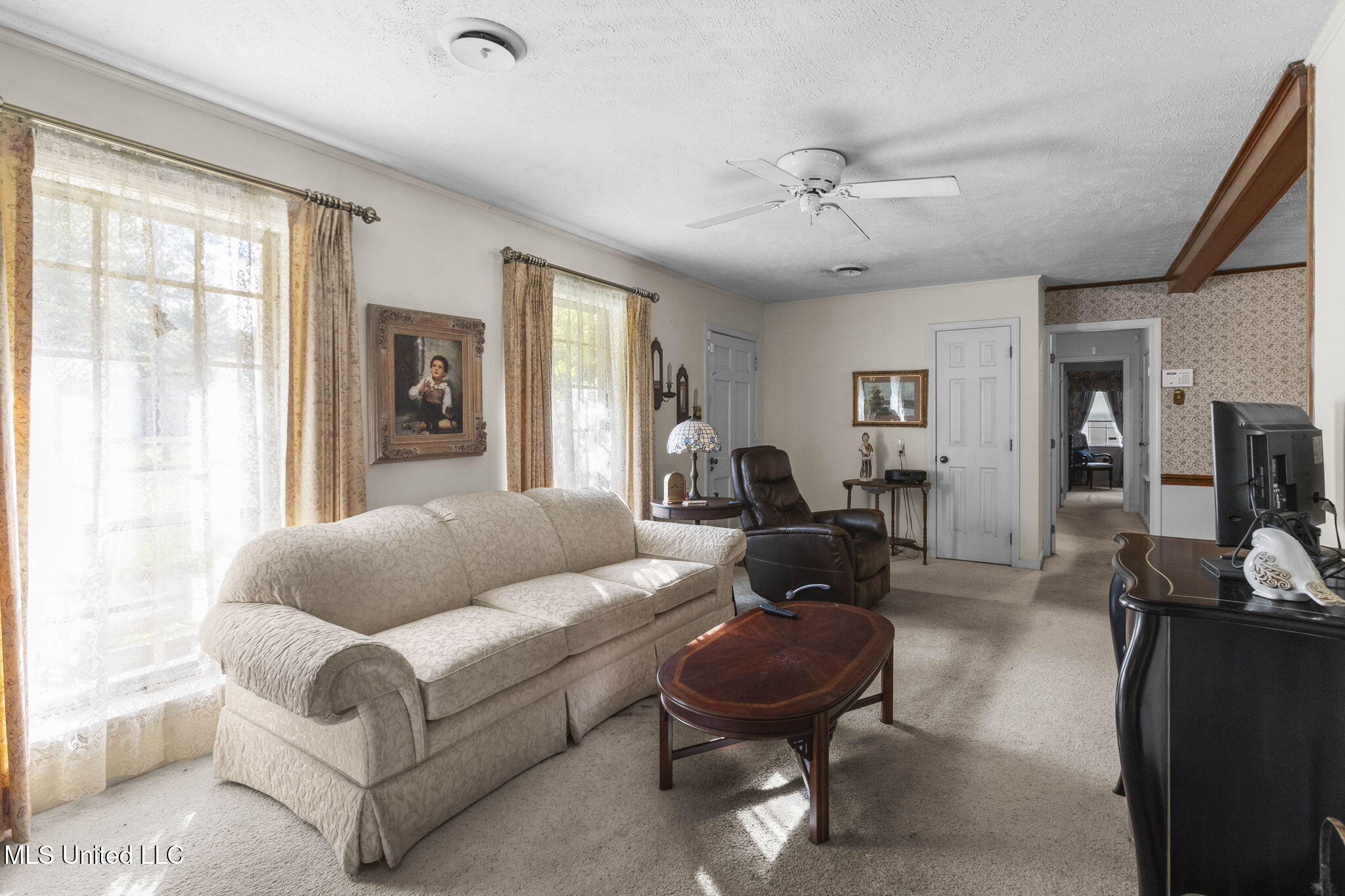 220 Beechcrest Drive Jackson, MS 39211 - Photo 7 of 37 7-web-or-mls-220 Beechcrest-7