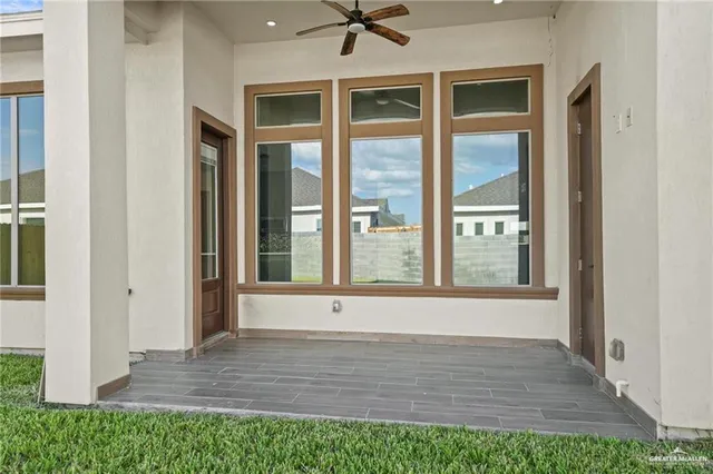 view of an entryway of a house