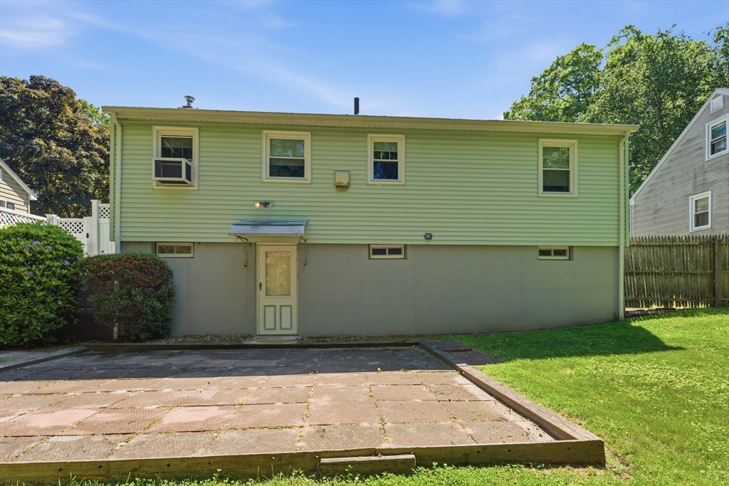 220 West Allen Ridge Road Springfield, MA 01118 - Photo 35 of 42