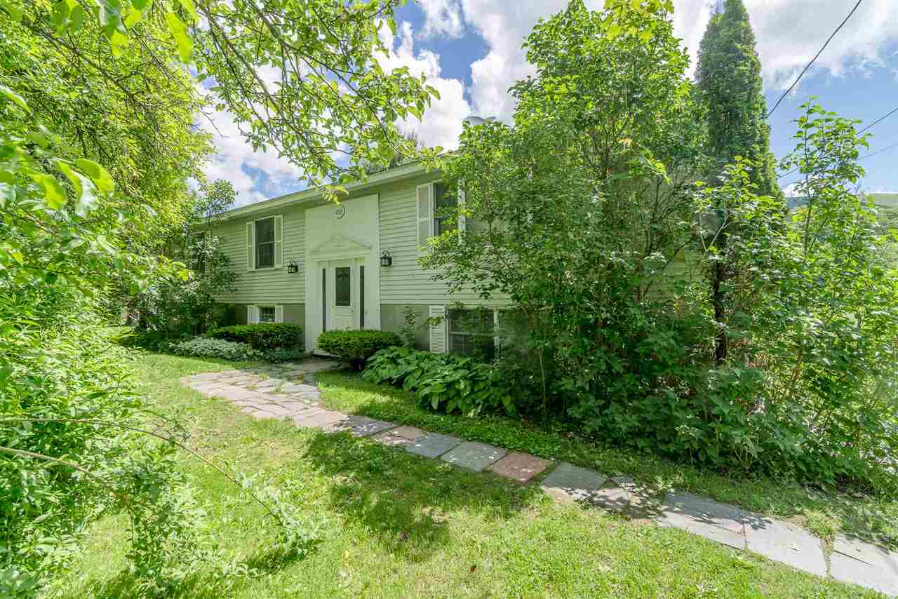 212 Sandgate Road Arlington, VT 05250 - Photo 5 of 13 Gallery Image 5