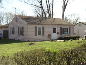 318 Louis Road Joliet, IL 60433 - Photo 1 of 7