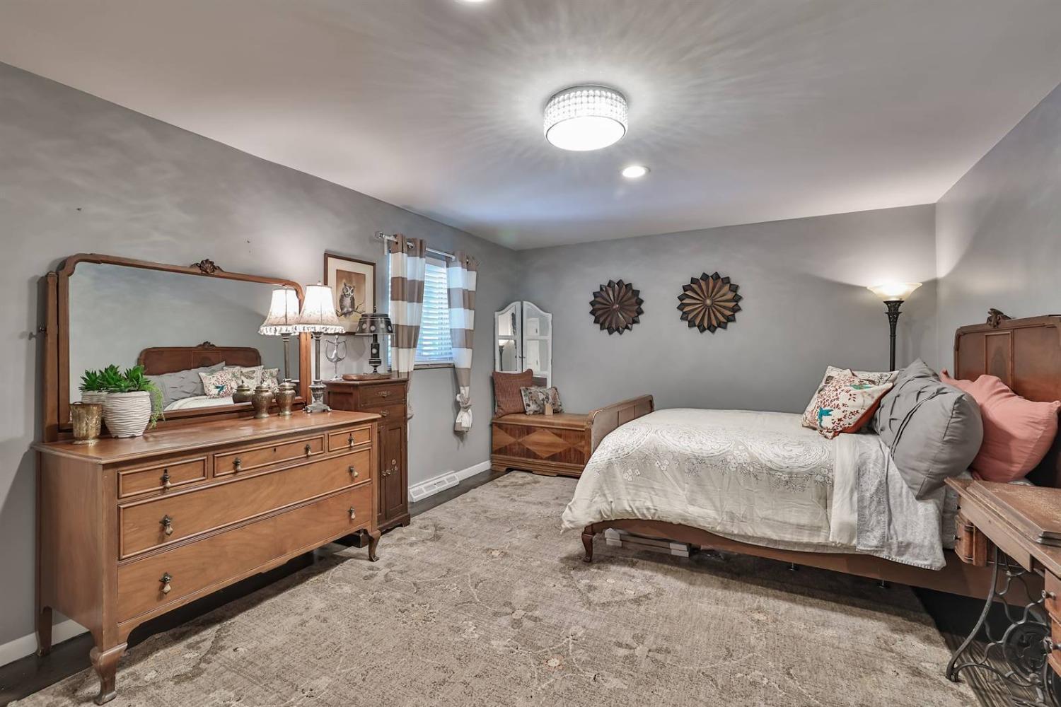 69 Reily Road Wyoming, OH 45215 - Photo 21 of 50