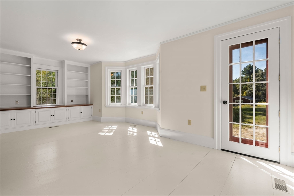 1011 Edmands Road Framingham, MA 01701 - Photo 23 of 36 an empty room with windows
