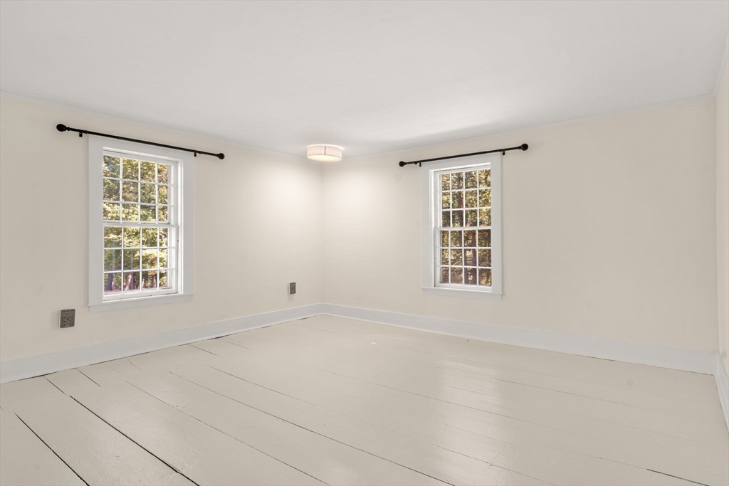 1011 Edmands Road Framingham, MA 01701 - Photo 25 of 36 an empty room with a window