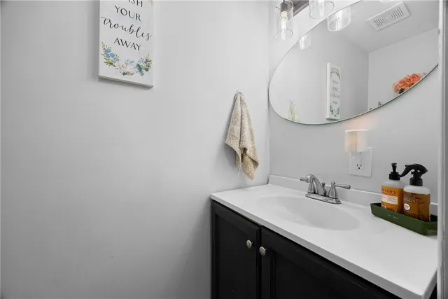 $195,000 | 17 N Park, Auburn, NY 13021