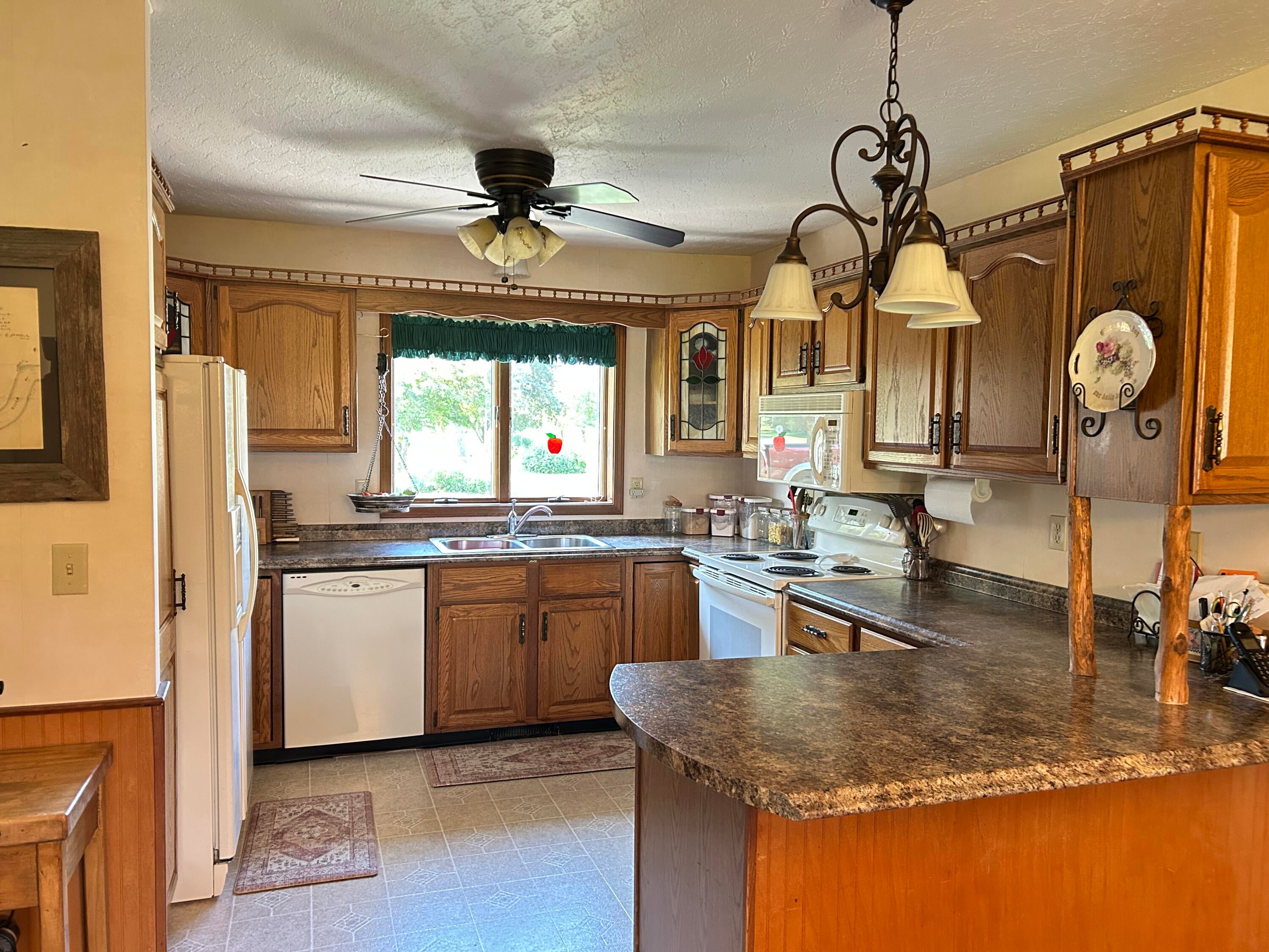 9634 Indian Reserve Road Alpena, MI 49707 - Photo 15 of 38 Kitchen