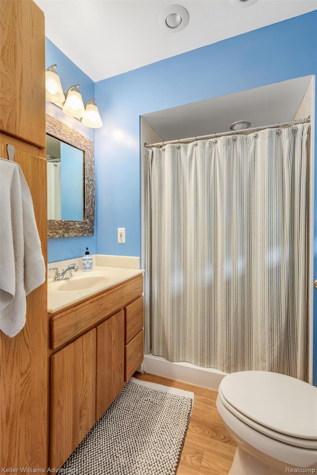 15084 Merriman Road Livonia, MI 48154 - Photo 6 of 37 06-15084 Merriman Rd, Livonia, MI, 481540014.jpg