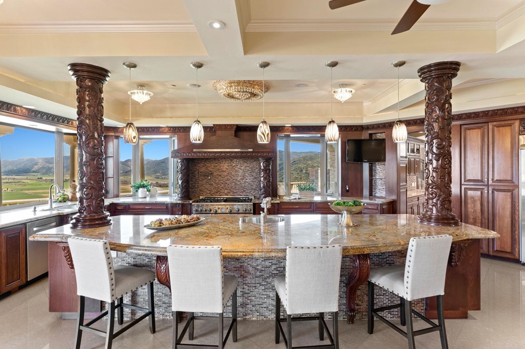 20895 Viento Valle Escondido, CA 92025 - Photo 20 of 75