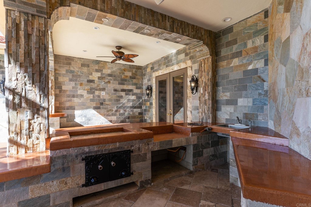 20895 Viento Valle Escondido, CA 92025 - Photo 62 of 75