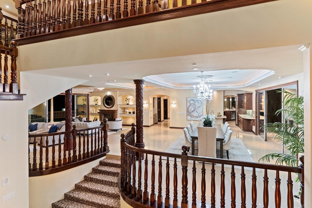 20895 Viento Valle Escondido, CA 92025 - Photo 10 of 75