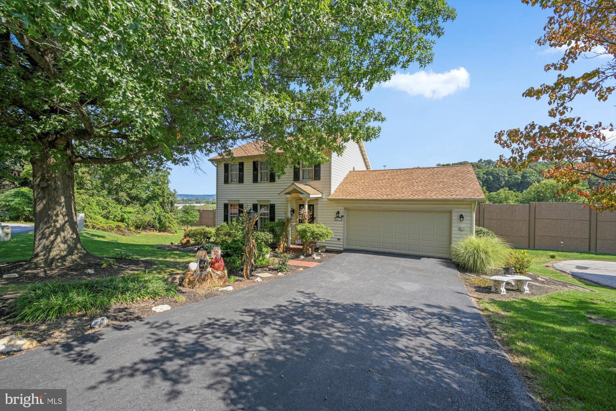 1471 Randow Road York, PA 17403 - Photo 1 of 36 Gallery Image 1