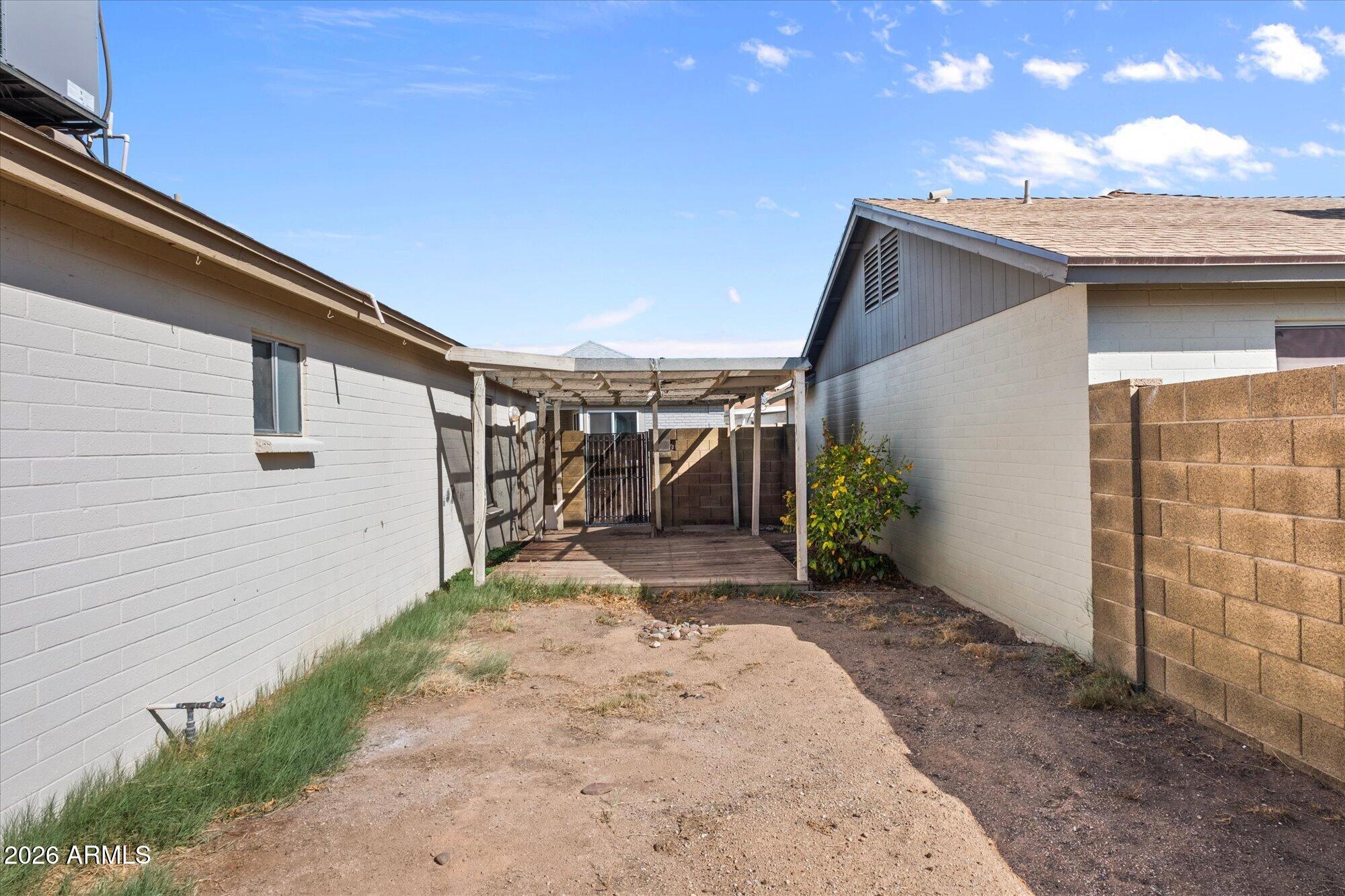 1055 North Recker Road, Unit 1040 Mesa, AZ 85205 - Photo 19 of 22 17-