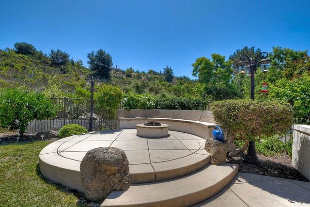 $2,210,000 | 6598 Halite Place, Carlsbad, CA 92009