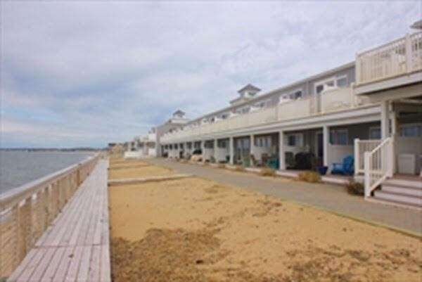 482 Shore Road, Unit 3 Truro, MA 02666 - Photo 11 of 16 11