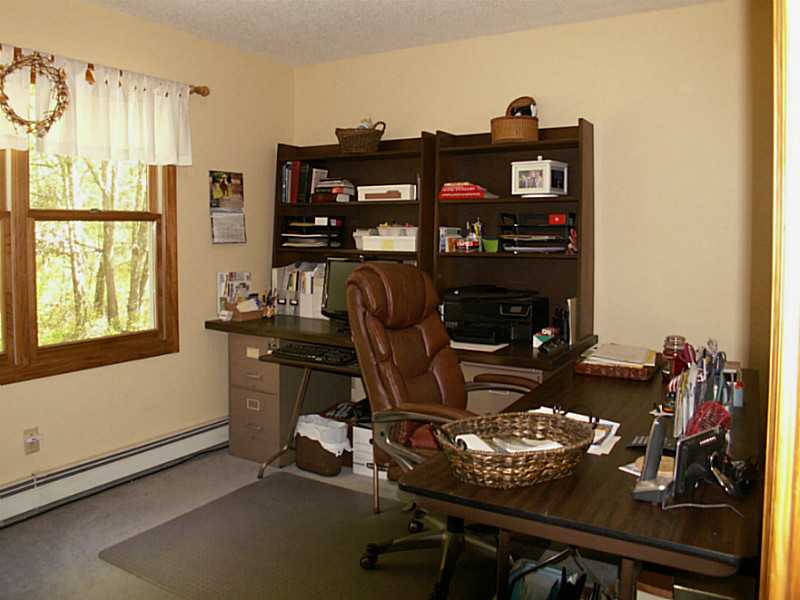 175 Ross Hill Road Charlestown, RI 02813 - Photo 13 of 25 Studio/Study/Office.