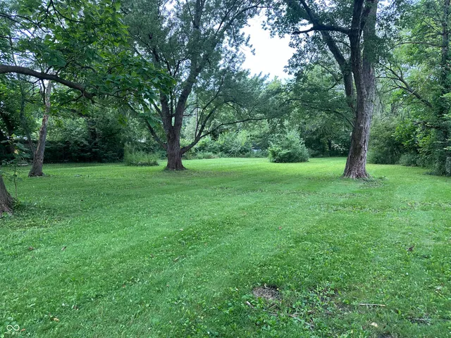 $305,000 | 880 North Avon Avenue, Avon, IN 46123