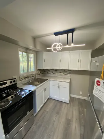 $305,000 | 880 North Avon Avenue, Avon, IN 46123