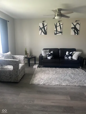 $305,000 | 880 North Avon Avenue, Avon, IN 46123