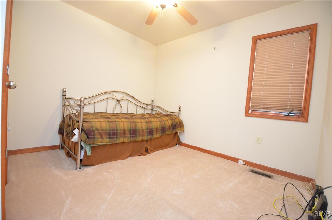 160 Davis Circle Bushkill, PA 18324 - Photo 17 of 22 Gallery Image 17