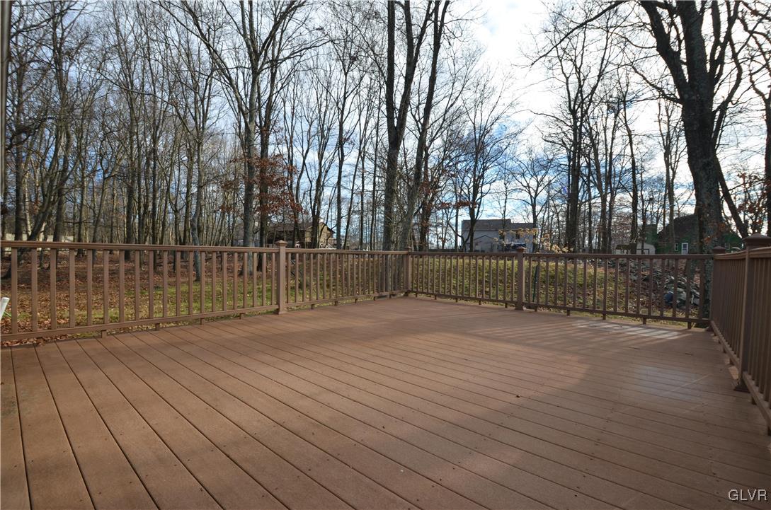 160 Davis Circle Bushkill, PA 18324 - Photo 21 of 22 Gallery Image 21