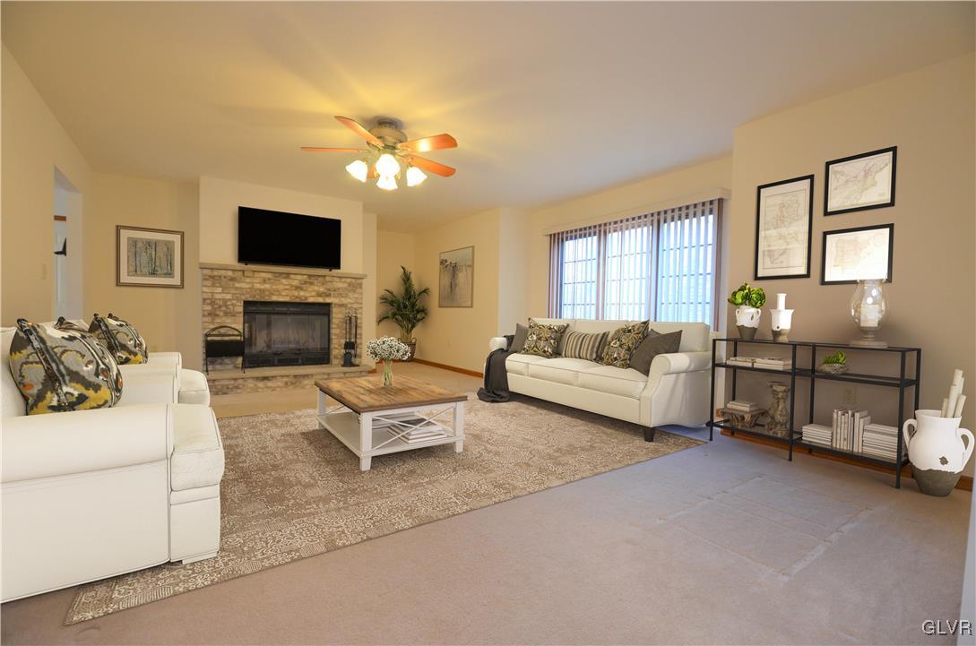 160 Davis Circle Bushkill, PA 18324 - Photo 3 of 22 Gallery Image 3