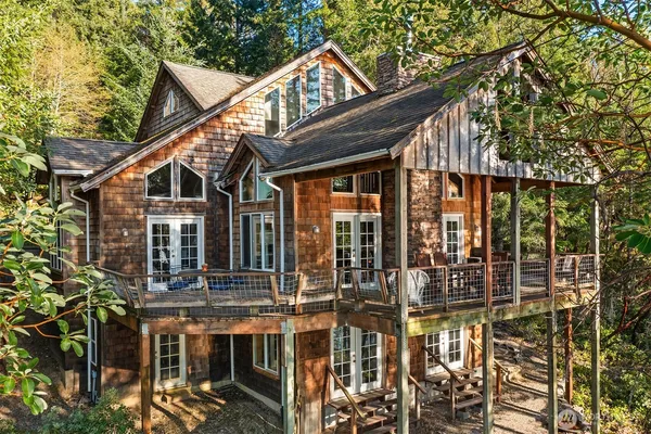 $949,900 | 500 East Nicole Lane, Shelton, WA 98584