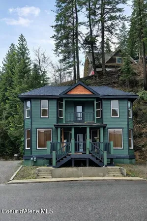 $299,999 | 118 River Street, Wallace, ID 83873