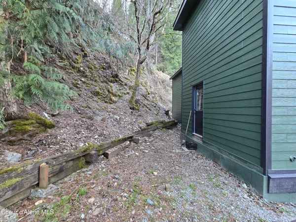 $299,999 | 118 River Street, Wallace, ID 83873