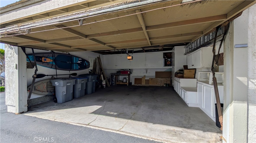 3554 Sunset Lane Oxnard, CA 93035 - Photo 20 of 29 Garage