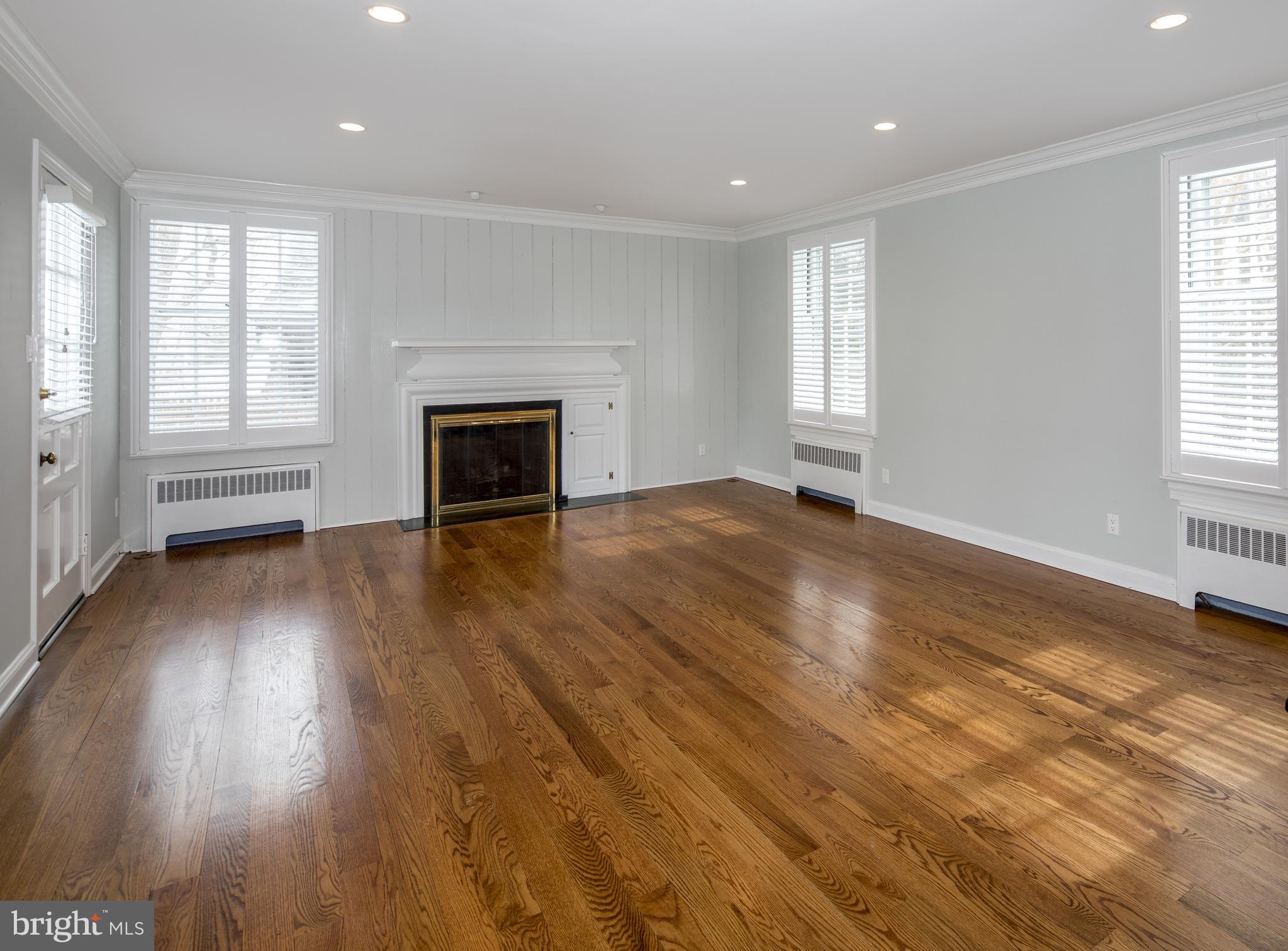 321 Baintree Road Bryn Mawr, PA 19010 - Photo 11 of 33 TV/Family Room with gas fireplace