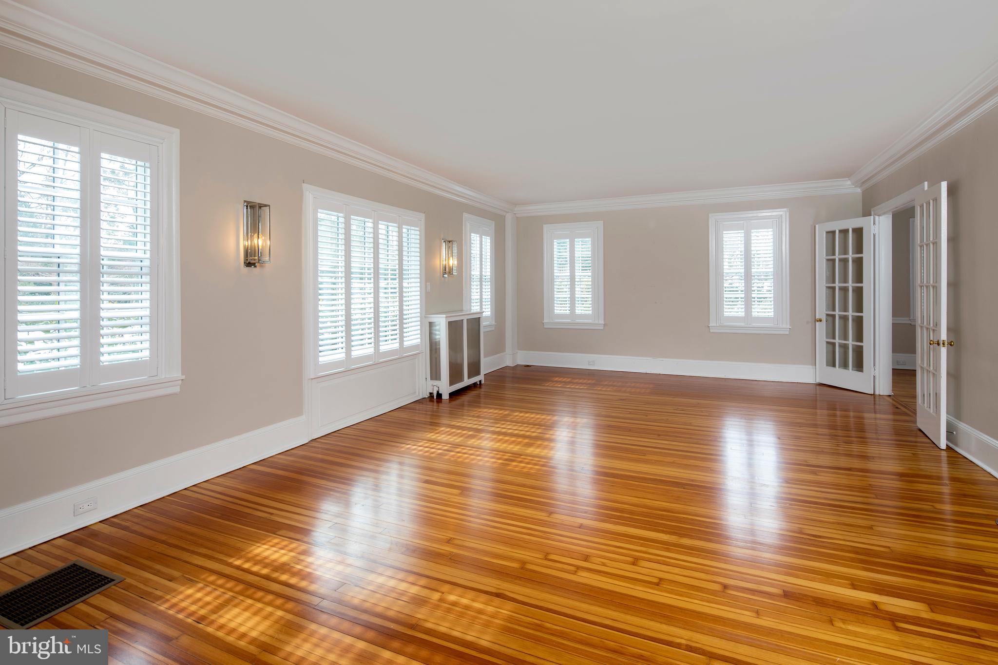 321 Baintree Road Bryn Mawr, PA 19010 - Photo 14 of 33 Living Room