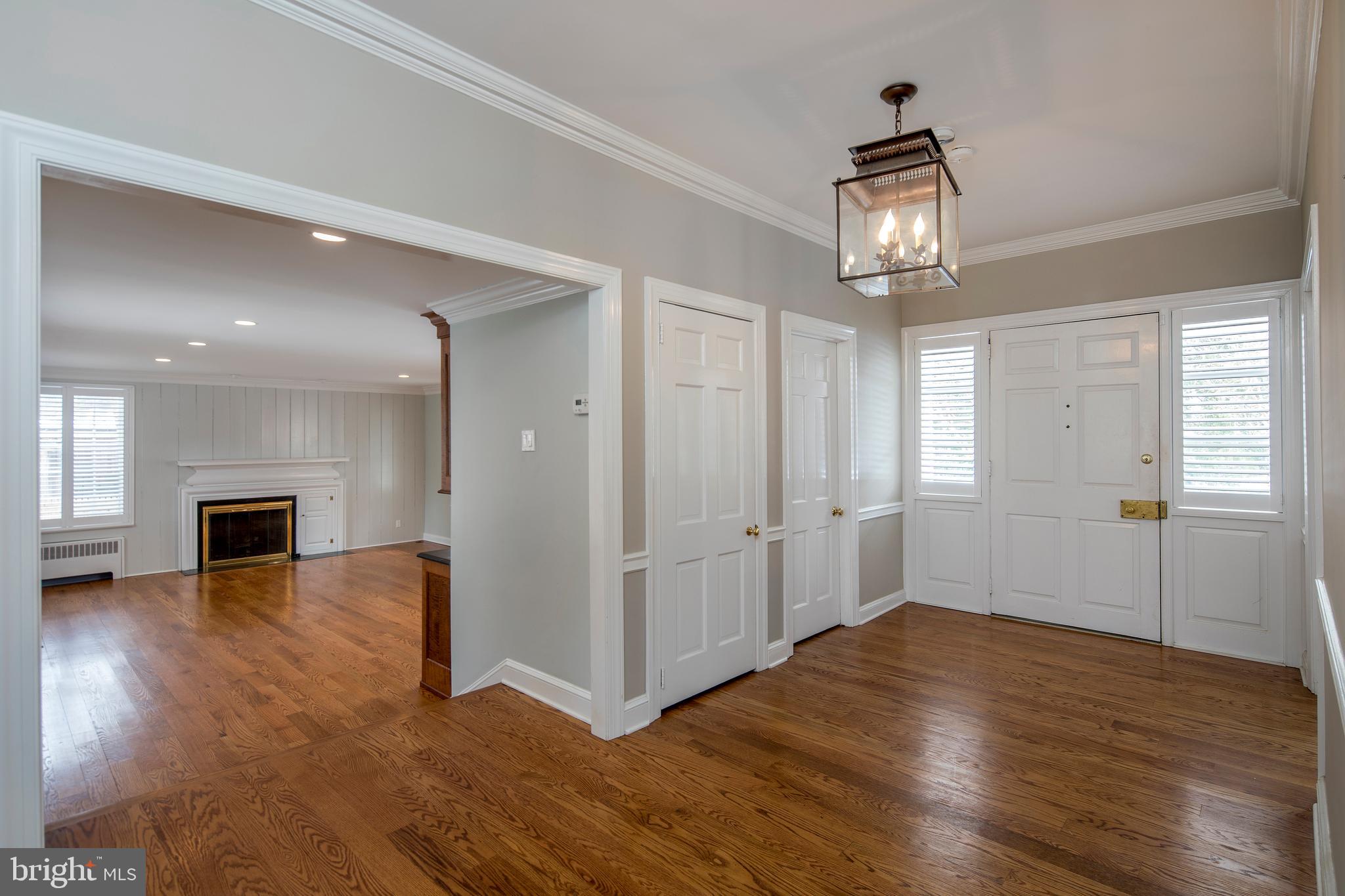 321 Baintree Road Bryn Mawr, PA 19010 - Photo 9 of 33 Foyer