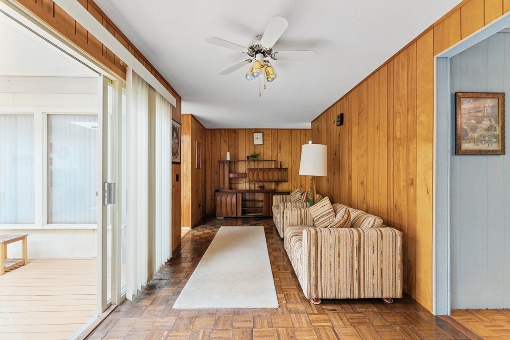 709 Walnut Plain Road Rochester, MA 02770 - Photo 14 of 41