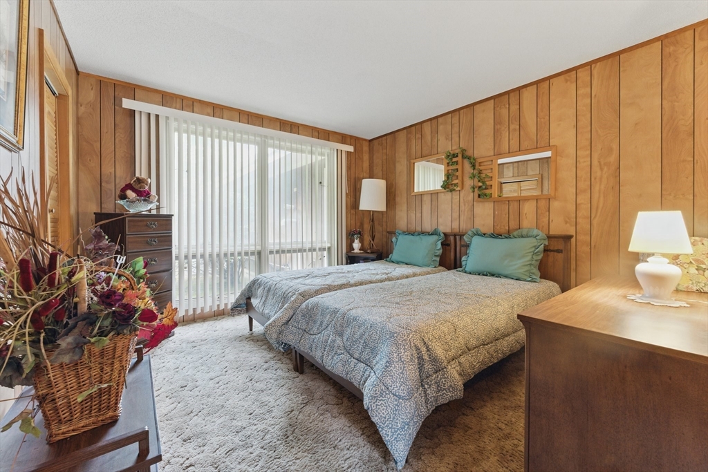 709 Walnut Plain Road Rochester, MA 02770 - Photo 22 of 41