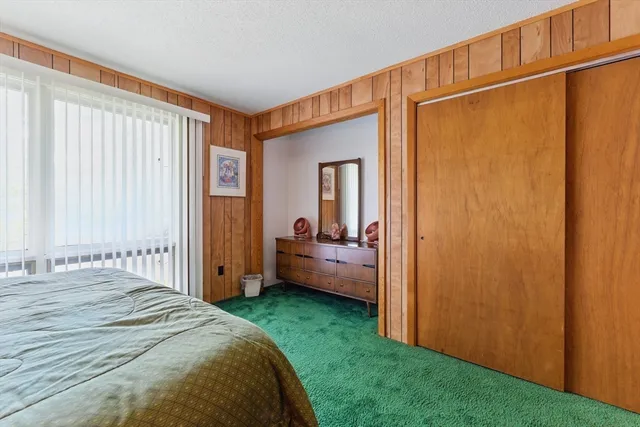 $650,000 | 709 Walnut Plain Road, Rochester, MA 02770